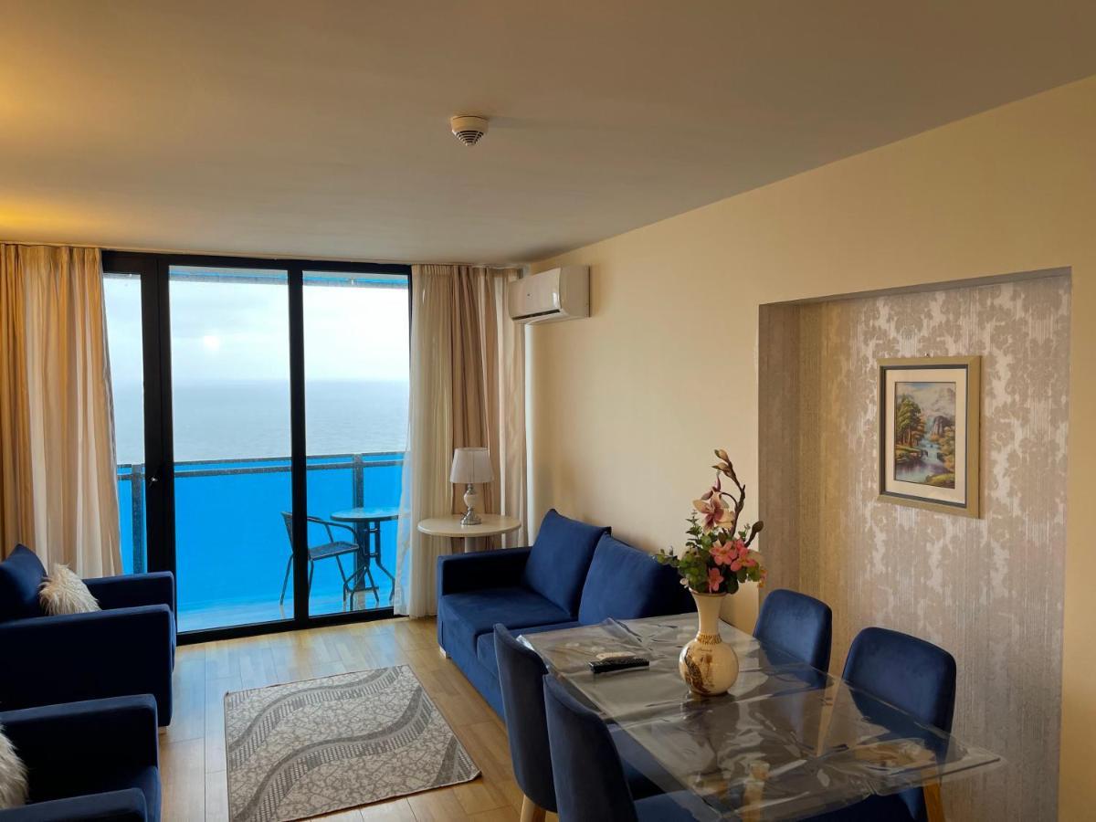 באטומי Orbi City Aparthotel מראה חיצוני תמונה